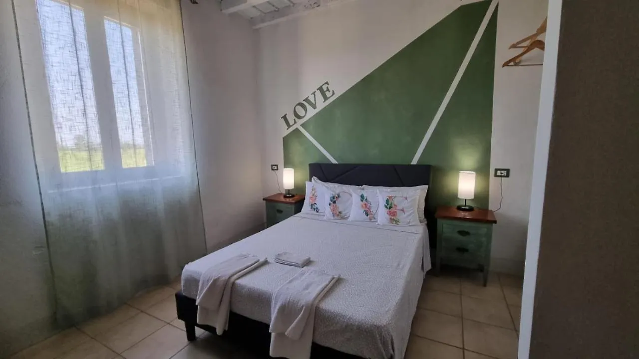 Villa N'Uovo Agriturismo à Cassolnovo Séjour à la ferme